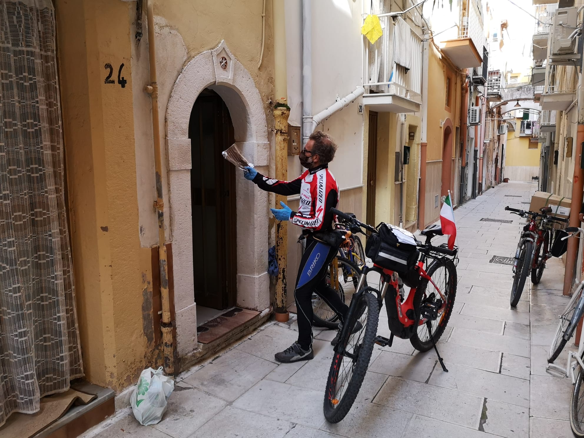 Consegna gratuita delle mascherine