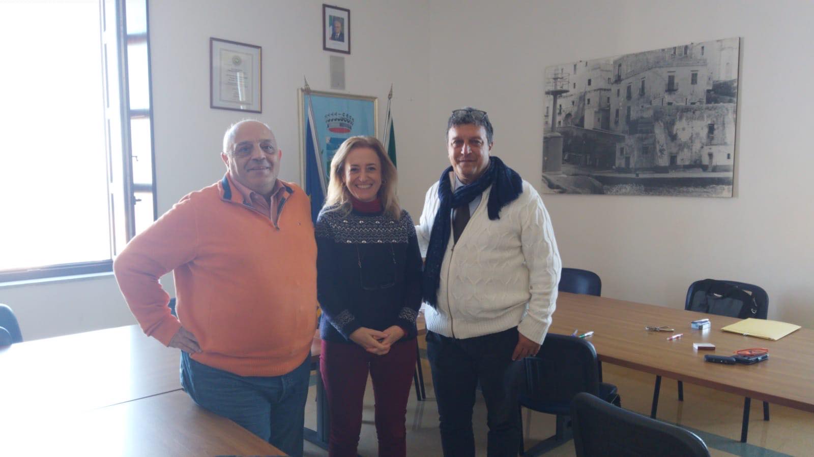 Firma contratto FRZ Comune di Ventotene