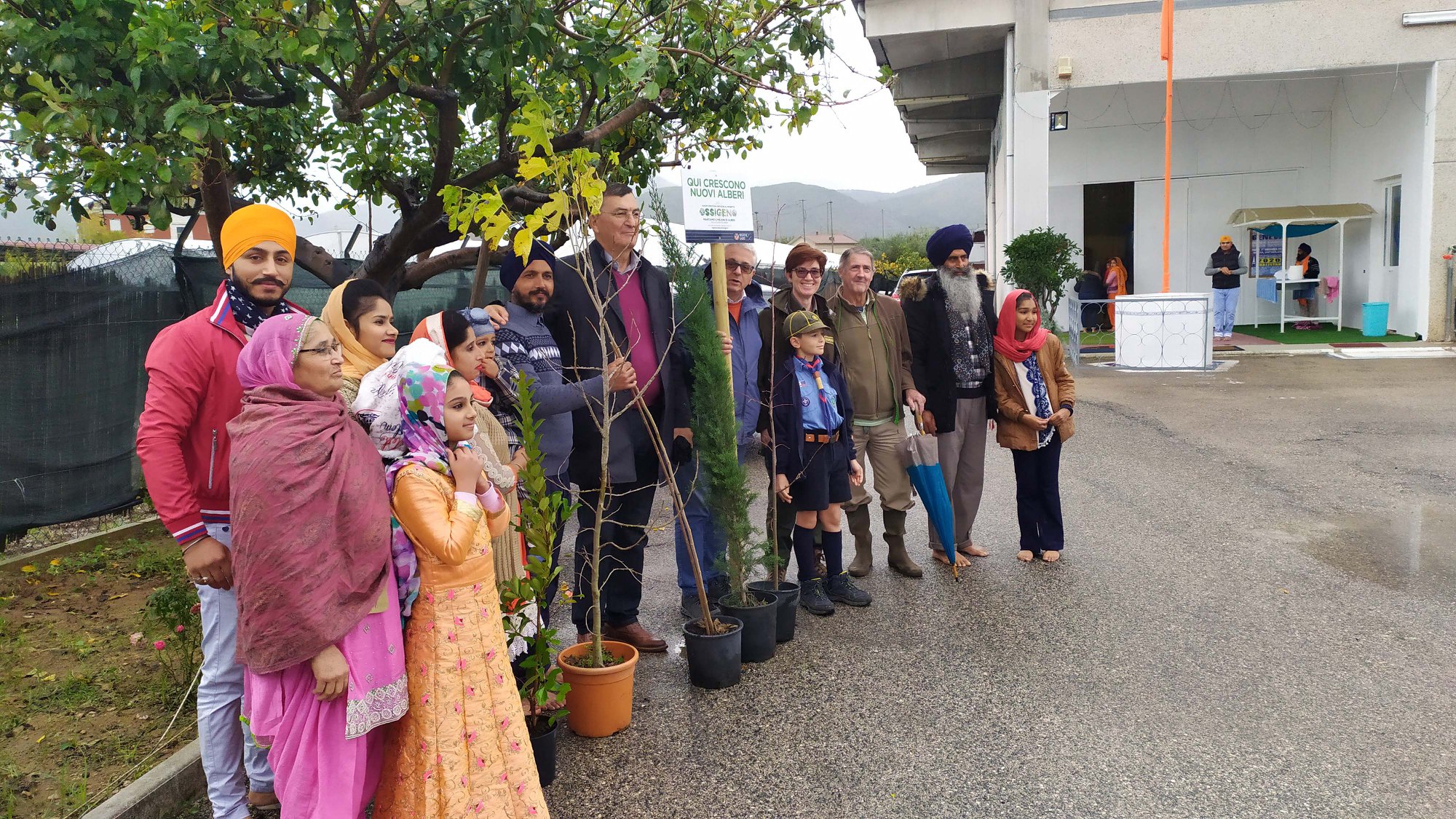 Foto piantumazione Parco Ausoni e Sikh 24 nov 2019 01