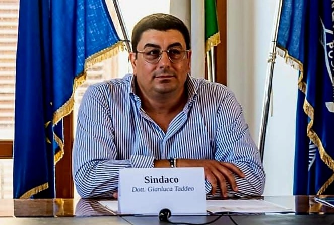 Il sindaco Gianluca Taddeo