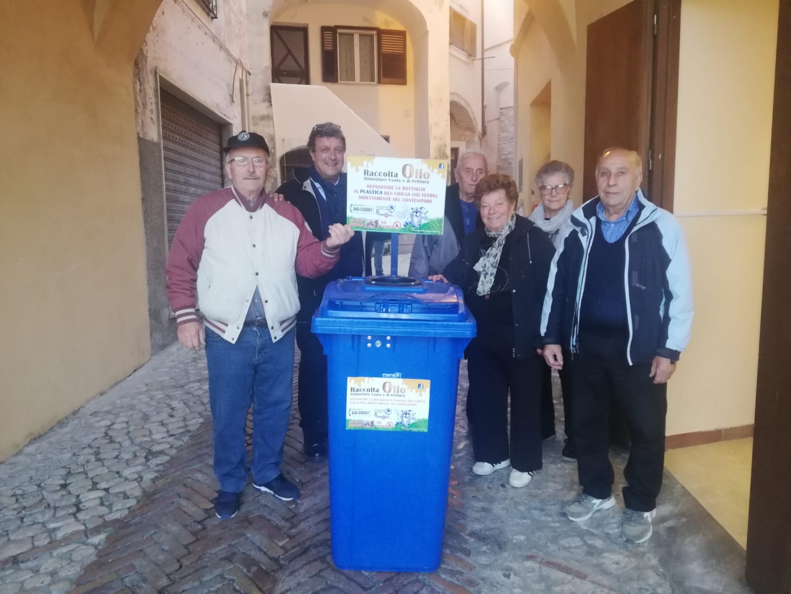 Maranola consegna contenitore