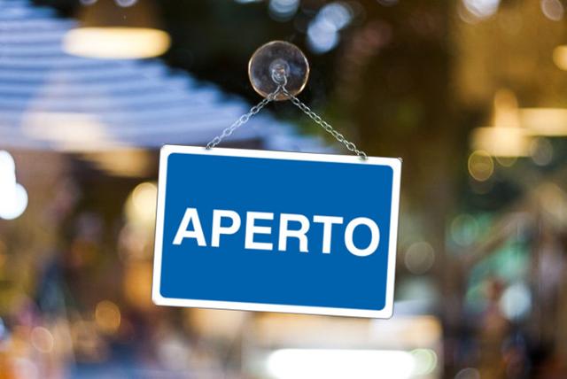 aperto cartello