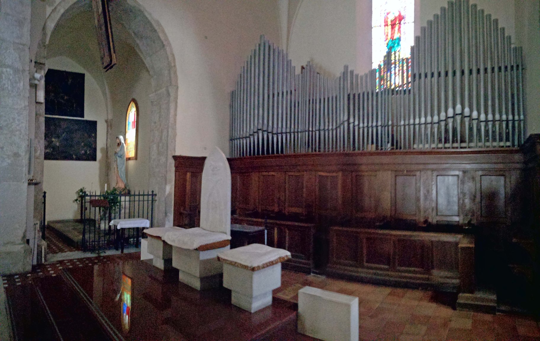 organo coro e prespiterio duomo di san pietro Fondi